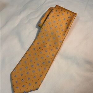 Brooks Brothers Yellow Tie with Light Blue Motif